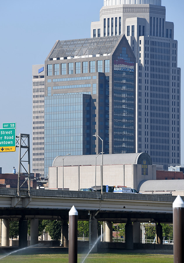 E.ON U.S. Center by John W. Cahill