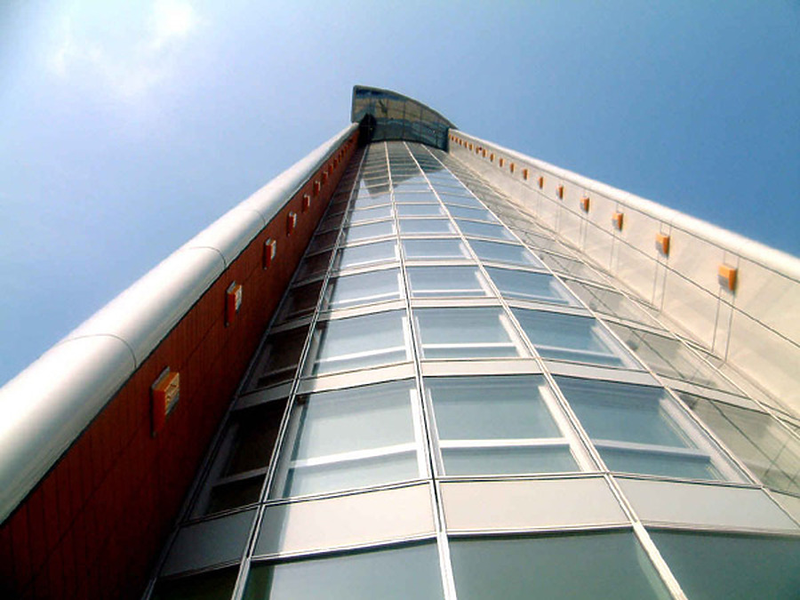 Florido Tower by Raffael Schaffarik