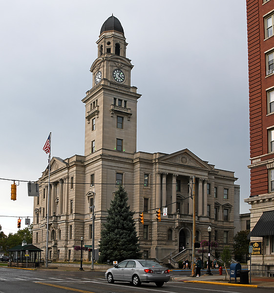 316-606-979