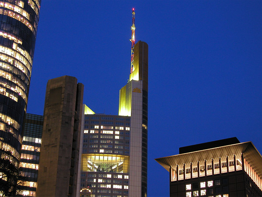 Commerzbank Tower by Oliver Klaus Graf