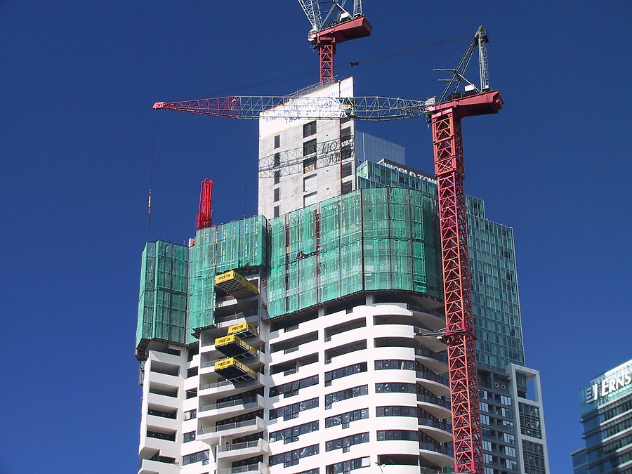 Meriton Tower by John Bek