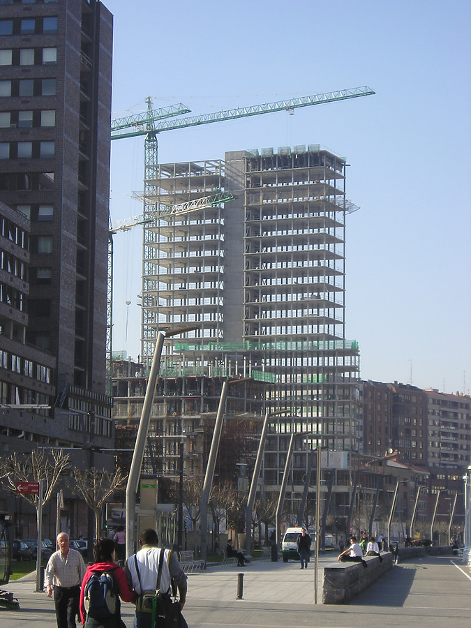 Isozaki Atea I by Mikel Allende