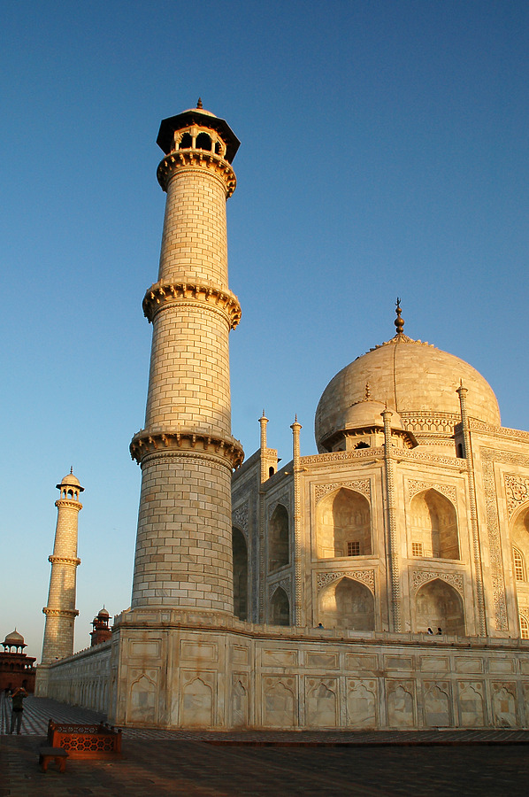 Taj Mahal by John Bek