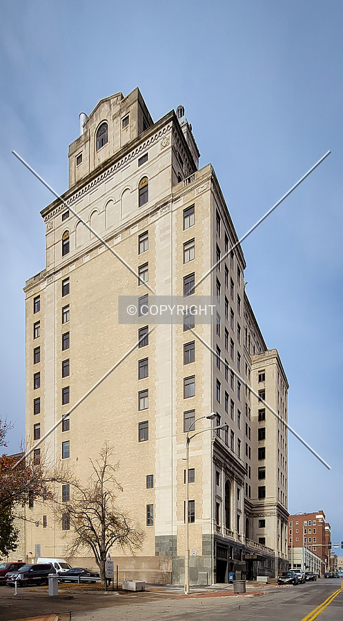 Wells Fargo Building by Ryan Hildebrand