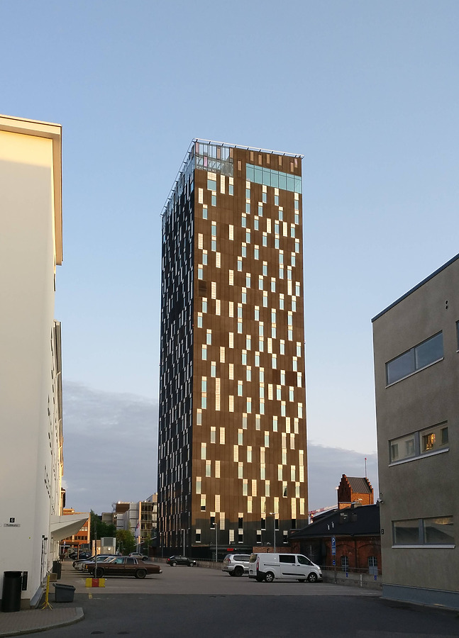 Tornihotelli by Huopa