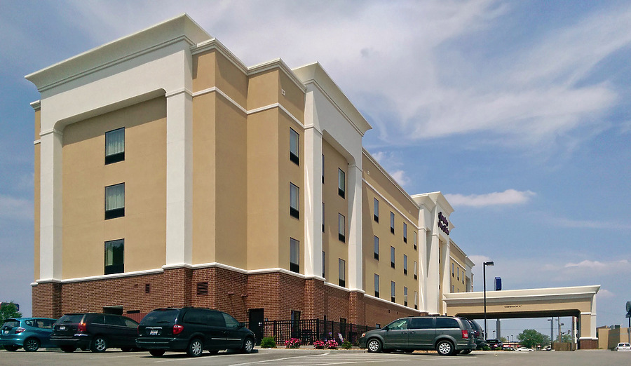 Hampton Inn & Suites Effingham by Ryan Hildebrand