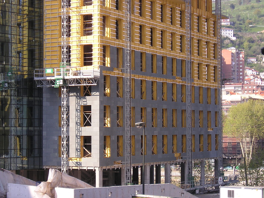 Isozaki Atea I by Mikel Allende