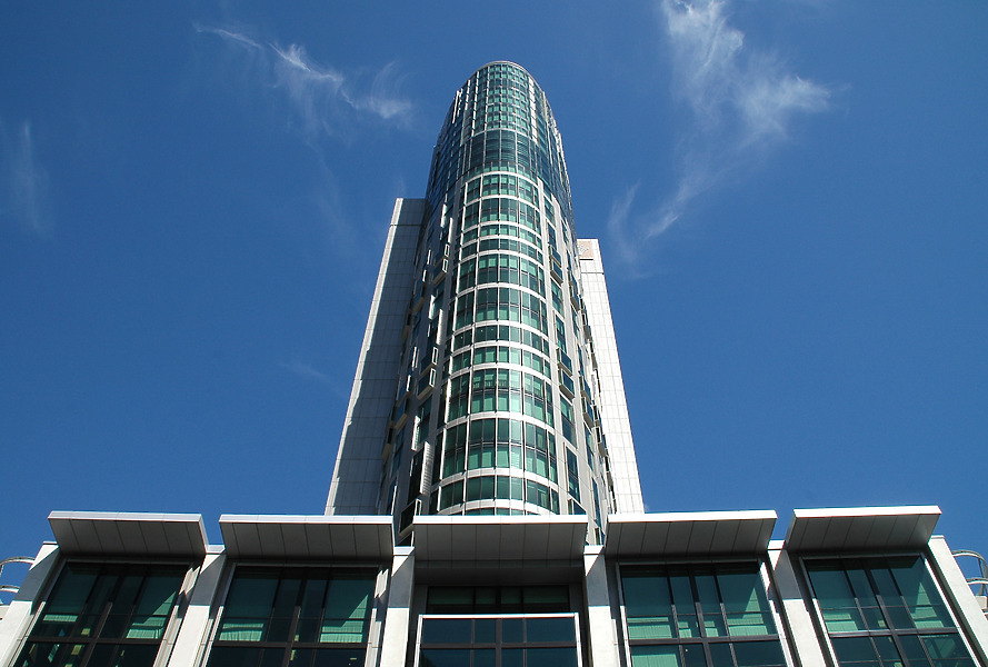 Looking up from Southbank Promenade
