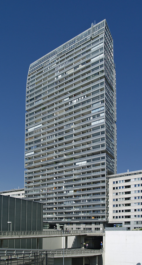 Mischek Tower by Cesar Serrano