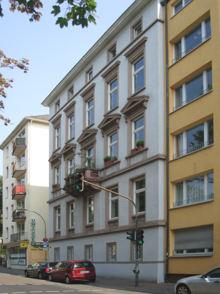 Obermainanlage 22