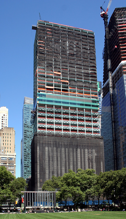 1095 Avenue of the Americas by Marshall Gerometta