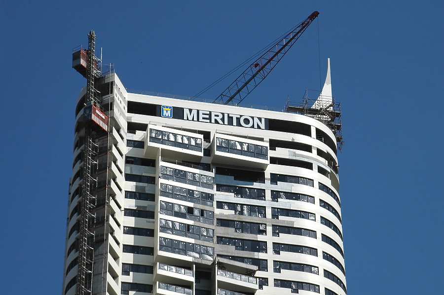 Meriton Tower by John Bek