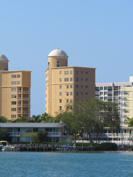 Vista Bay Point - East Tower