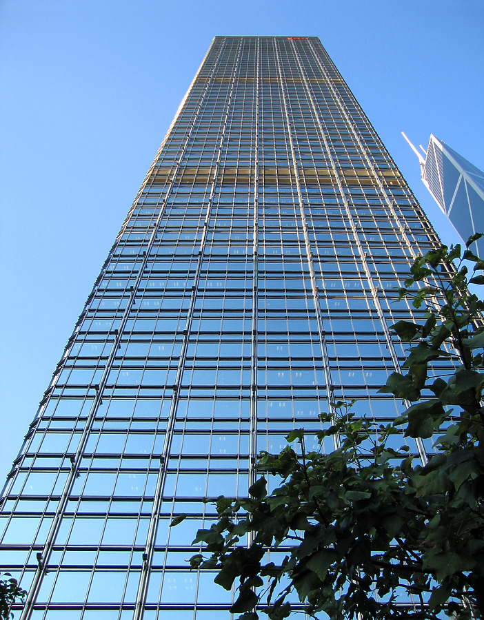 Cheung Kong Centre by Wilson Ling