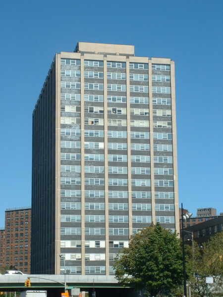 323-676-480