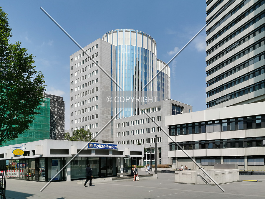 Haus der Wirtschaft - Turm 2 by Nephilim