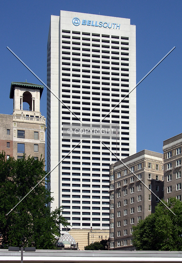 AT&T Building by Chris Patriarca