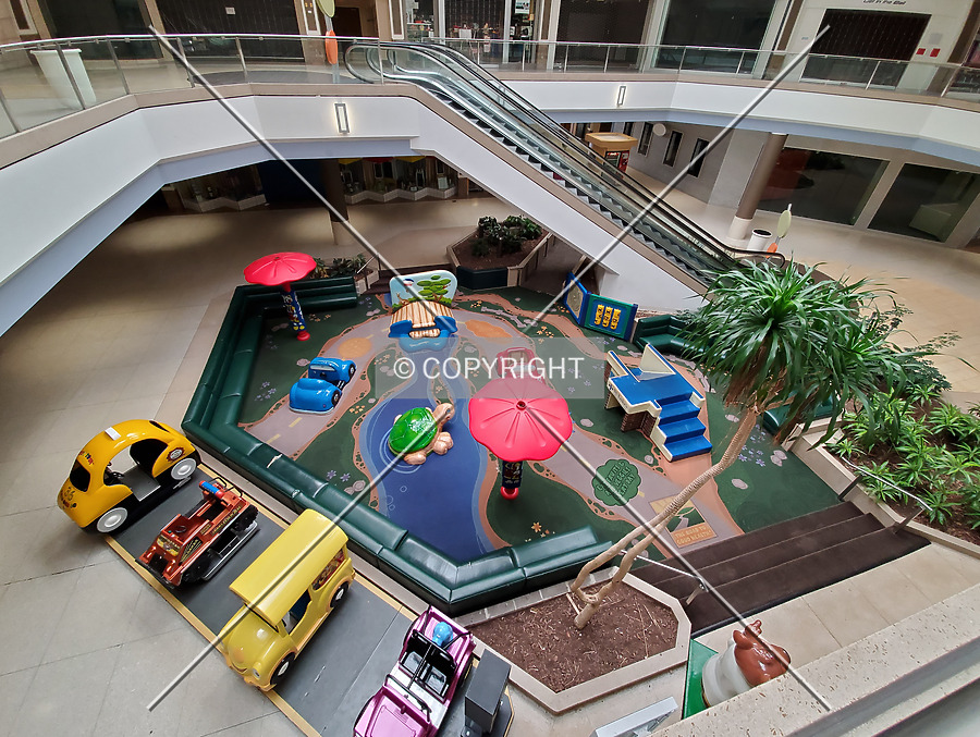 Chesterfield Mall by Ryan Hildebrand