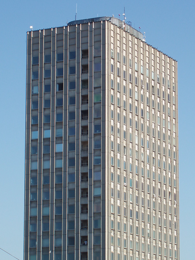 Preses Nams by Laurijs Svirskis