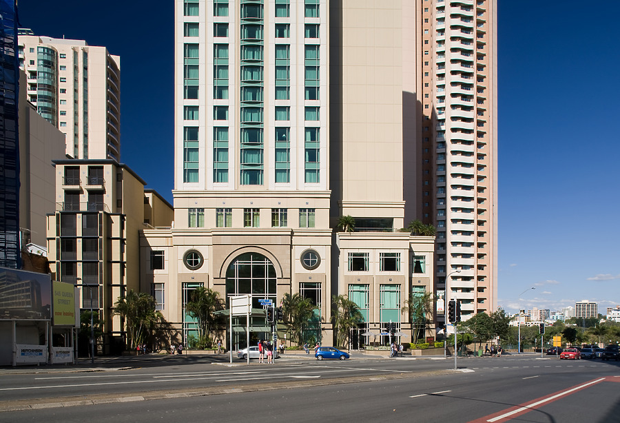 Brisbane Marriott Hotel by Pavel Toczynski