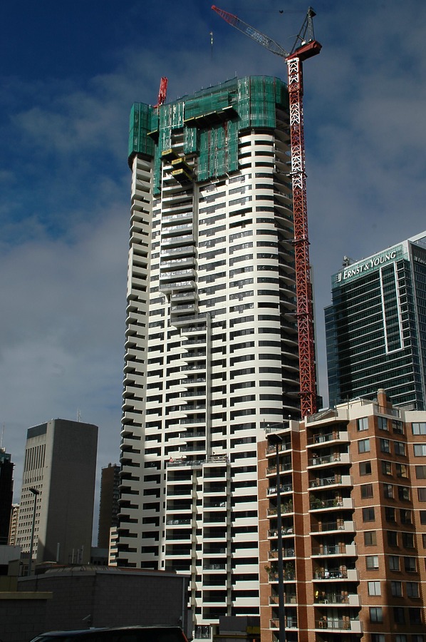 Meriton Tower by John Bek