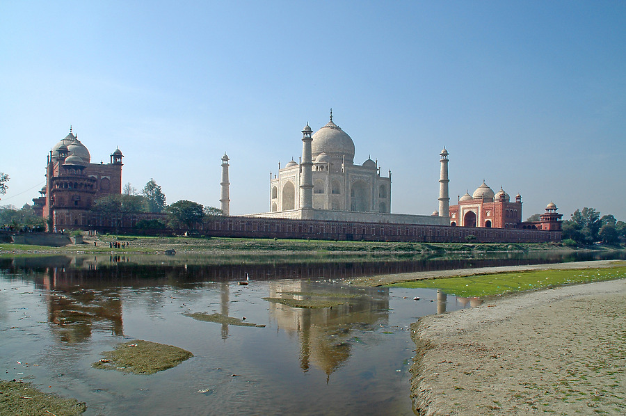 Taj Mahal by John Bek