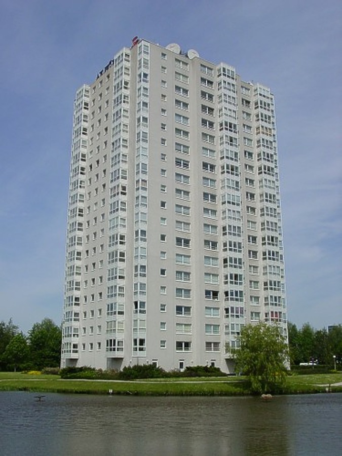 Avéro-residentie by Michiel van Dijk