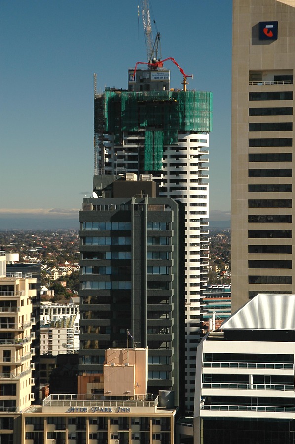 Meriton Tower by John Bek