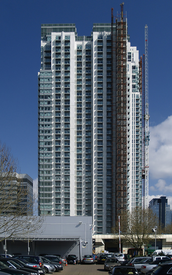 Pan Peninsula West Tower by Cesar Serrano