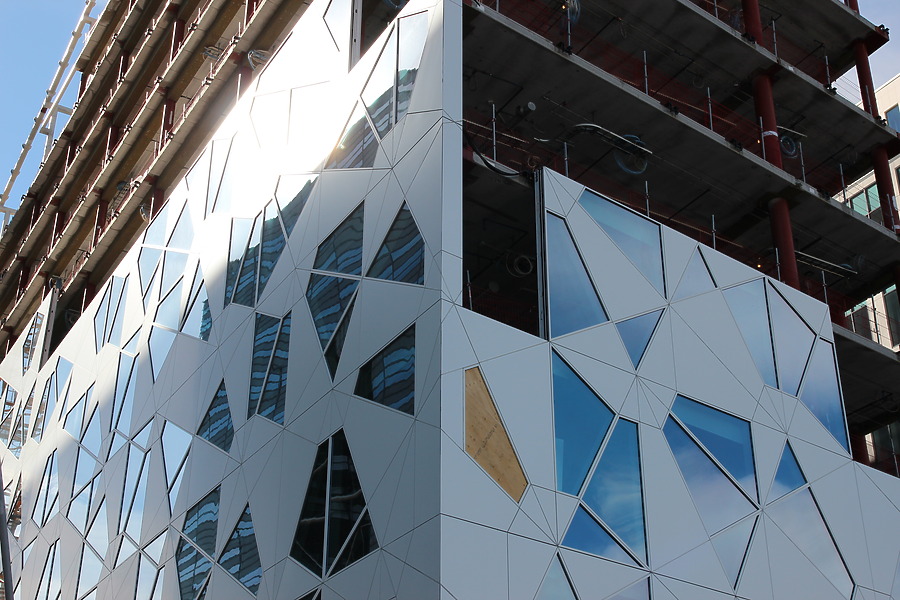 Deloitte-huset by Kjetil Balog