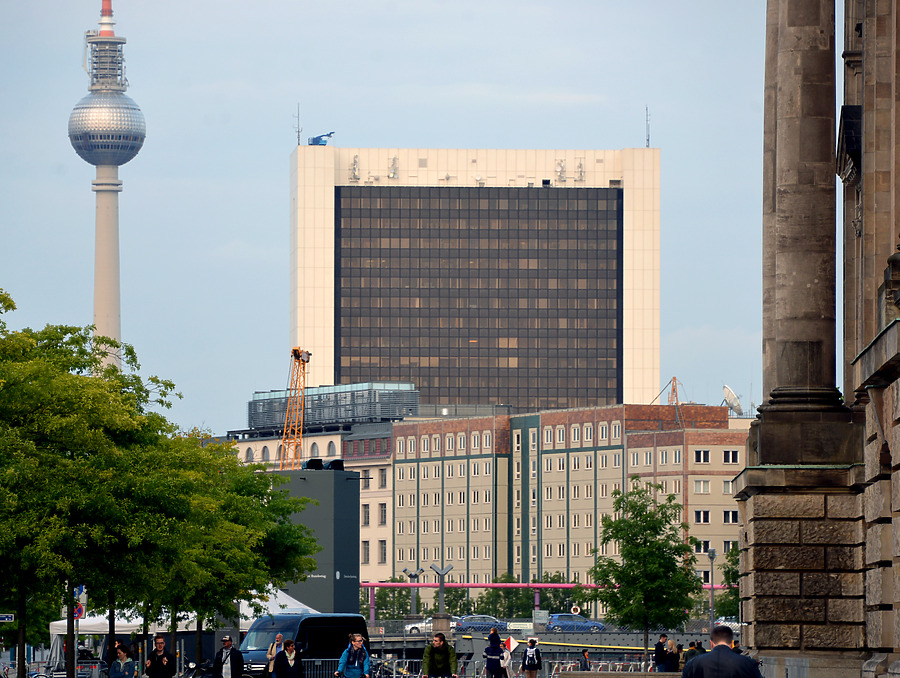 Internationales Handelszentrum Berlin by John W. Cahill