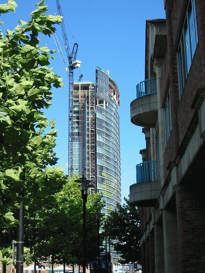 No.1 West India Quay by Jonathan Smith