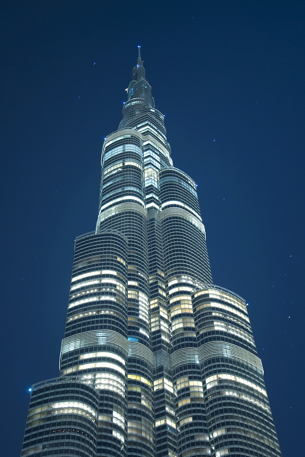 Burj Khalifa by Nareg Karamanoukian