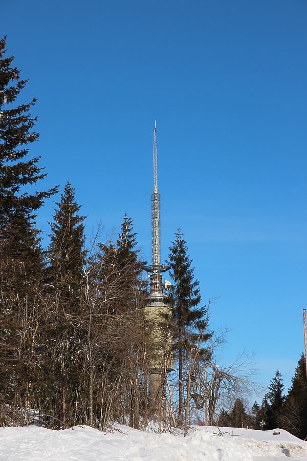 Tryvannstårnet by Kjetil Balog