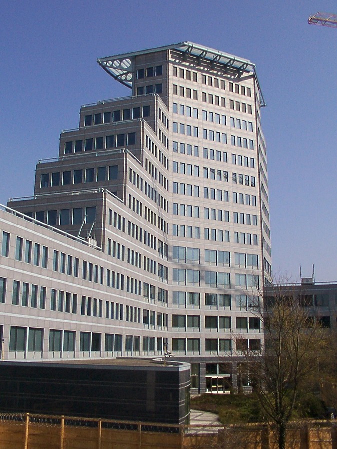 Mannheimer Versicherung by Daniel Kieckhefer