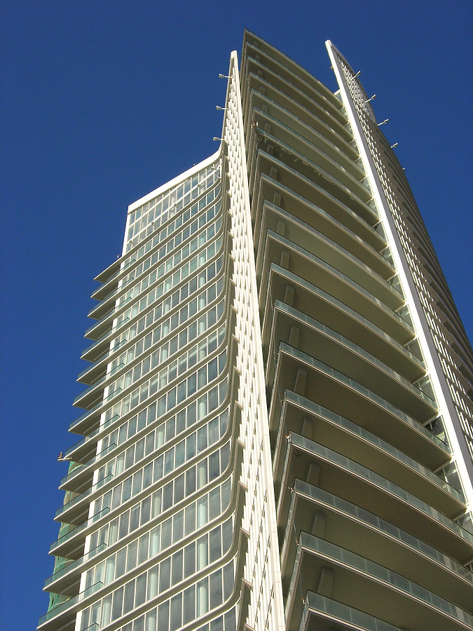 Marina Tower by Nareg Karamanoukian