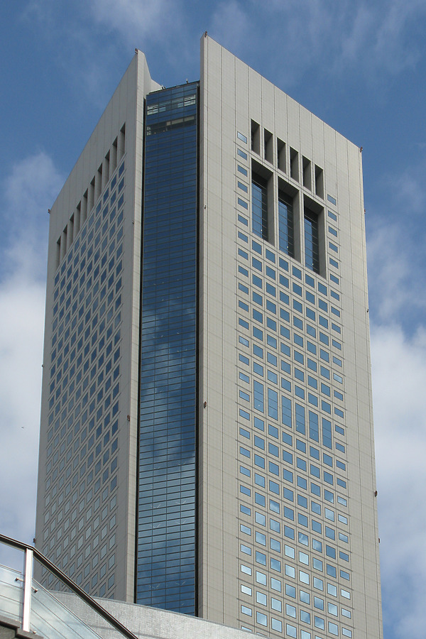 Tokyo Opera City Tower by Kevin Hemphill