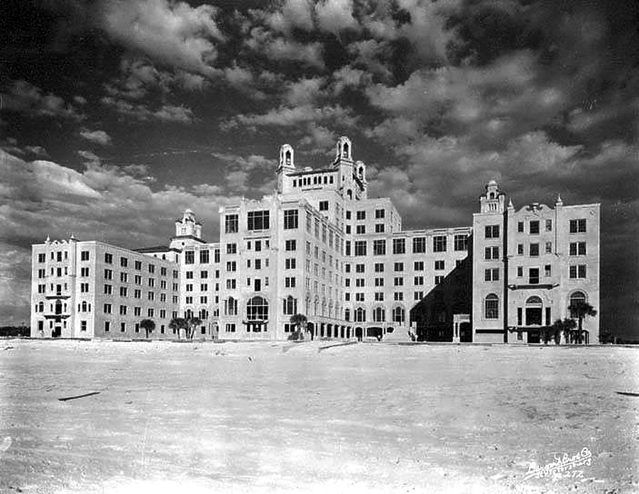 The Don CeSar Beach Resort by Burgert Brothers/ Courtesy, Tampa-Hillsborough County Public Library System