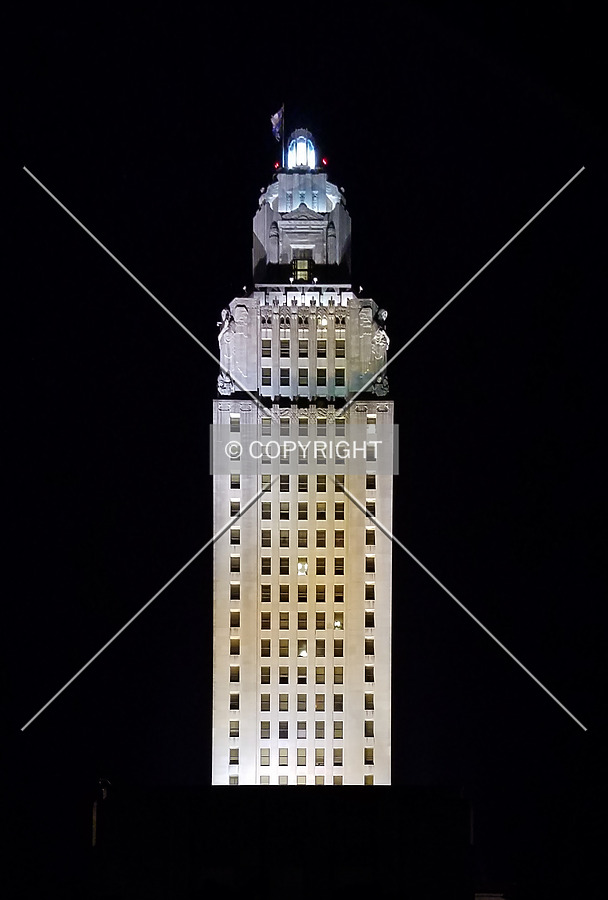 Louisiana State Capitol by Ryan Hildebrand