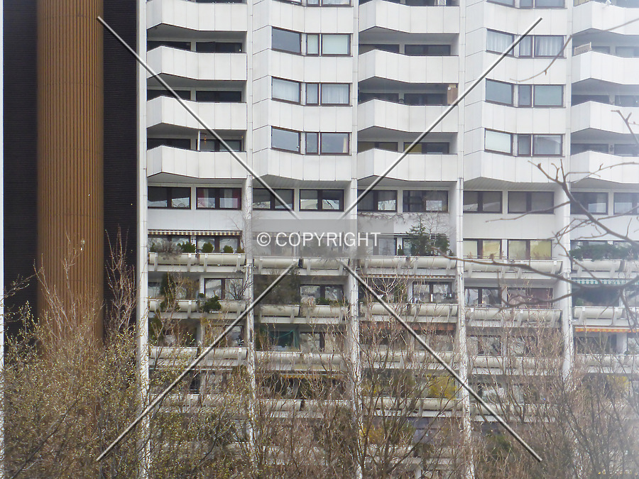 Wohnpark Alterlaa - Block B1-B2 by Nephilim