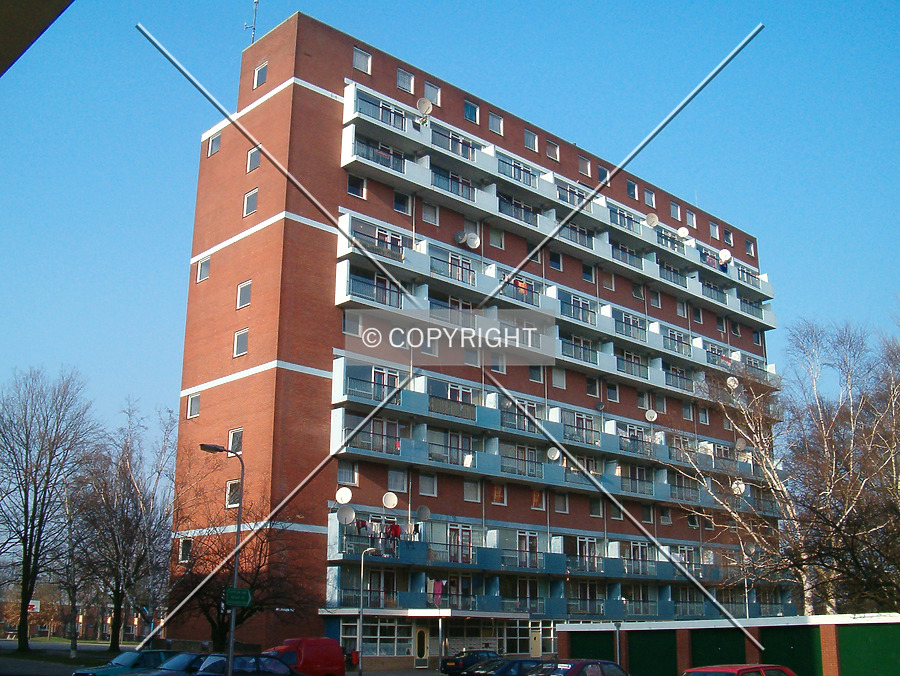 Jan Wiegersstraat 1-127 by René Hogendijk