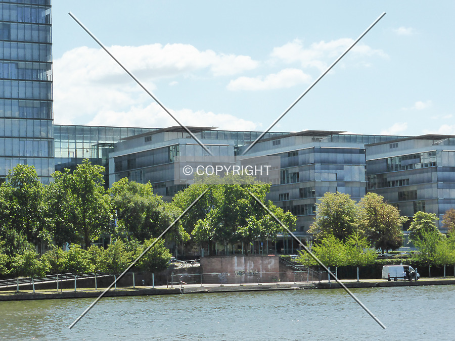 Allianz-Kai by Nephilim