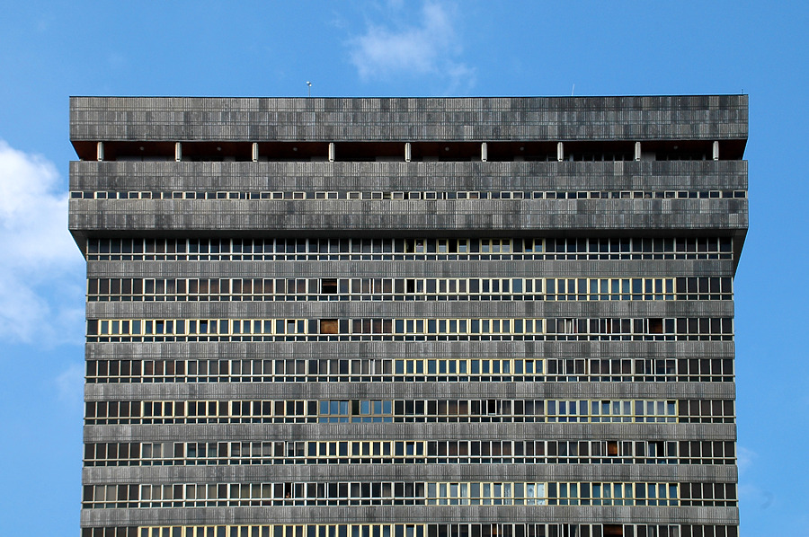 Torre de Atotxa by John Bek