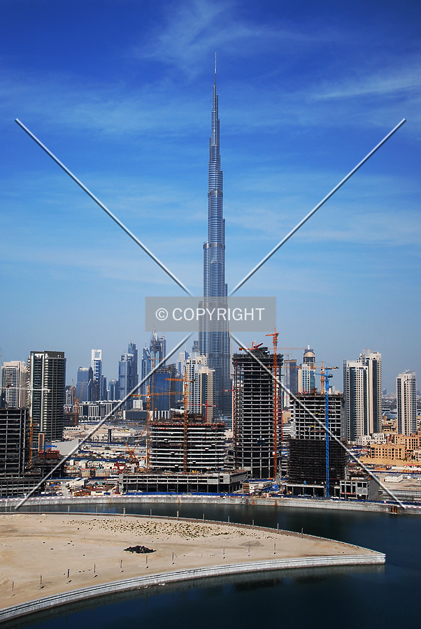 Burj Khalifa by Nareg Karamanoukian