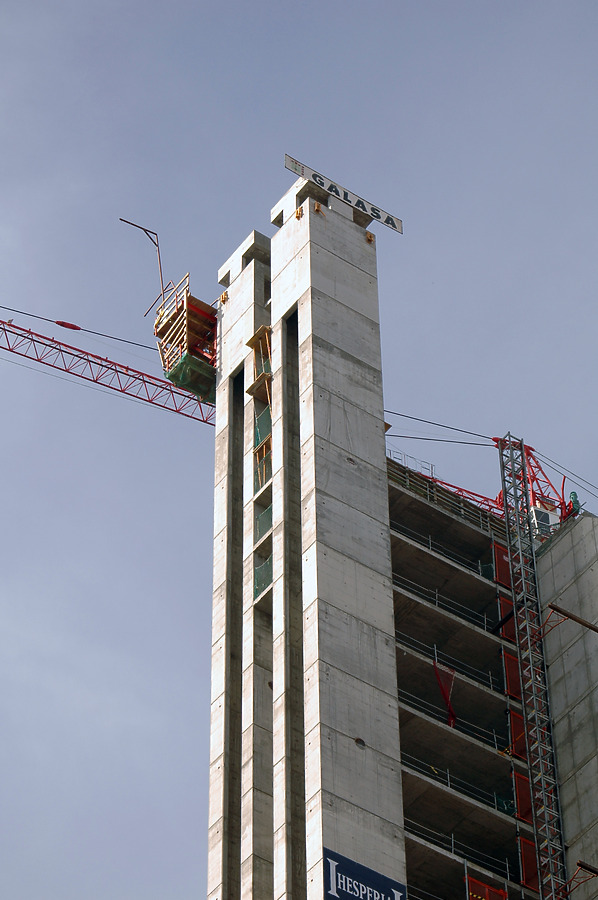 Hesperia Tower by David Guija