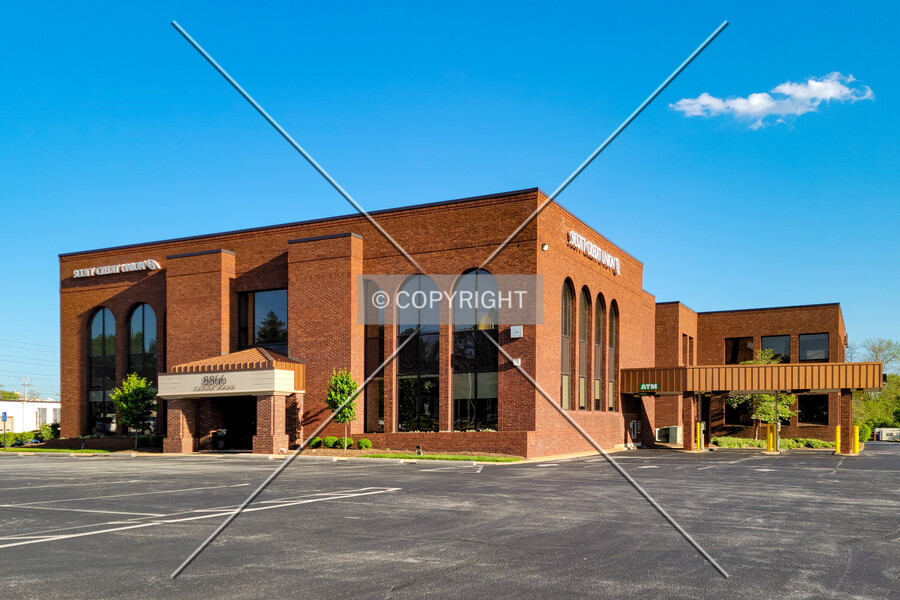 8860 Ladue Road