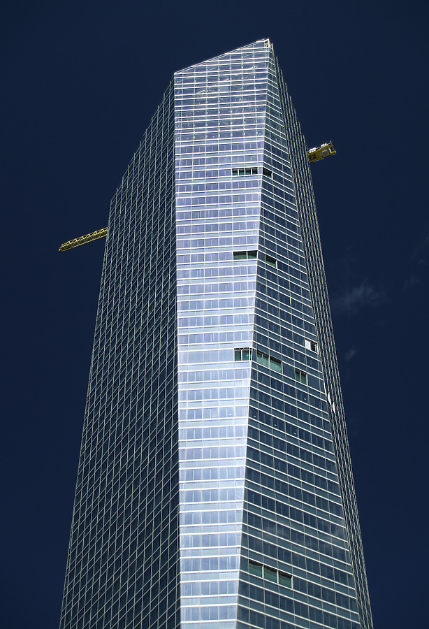 Torre de Cristal by Cesar Serrano