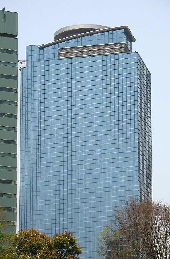 Shinjuku Oak Tower by Kevin Hemphill