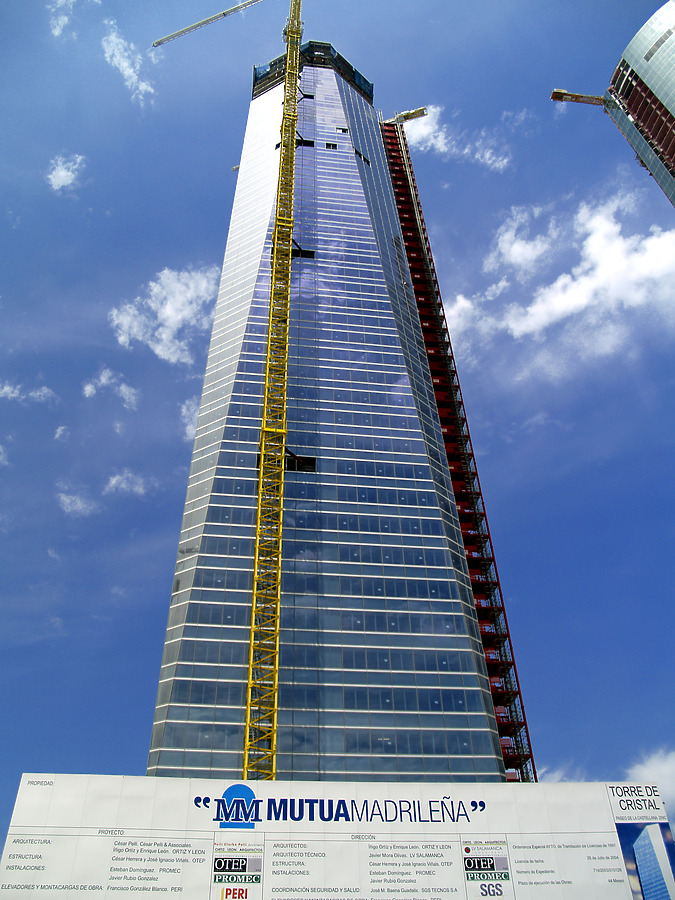 Torre de Cristal by Cesar Serrano