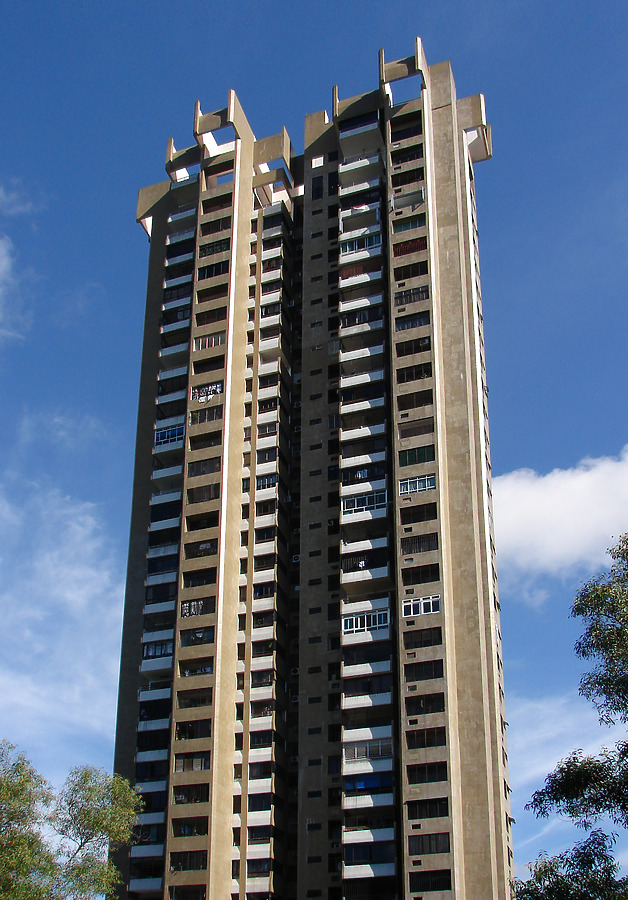 Landmark Tower by Horst Kiechle